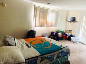 2026 Summit St in Columbus, OH - Building Photo - Building Photo