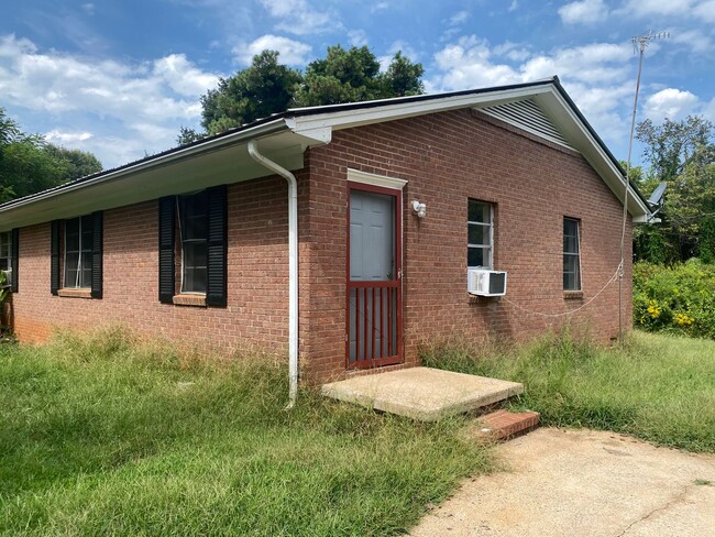 123 Oak Ave in Shelby, NC - Building Photo - Building Photo