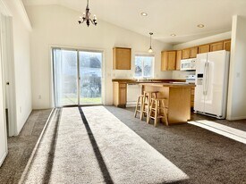 10113 W Barberry Ave in Cheney, WA - Building Photo