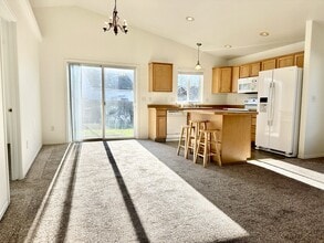 10113 W Barberry Ave in Cheney, WA - Building Photo - Building Photo