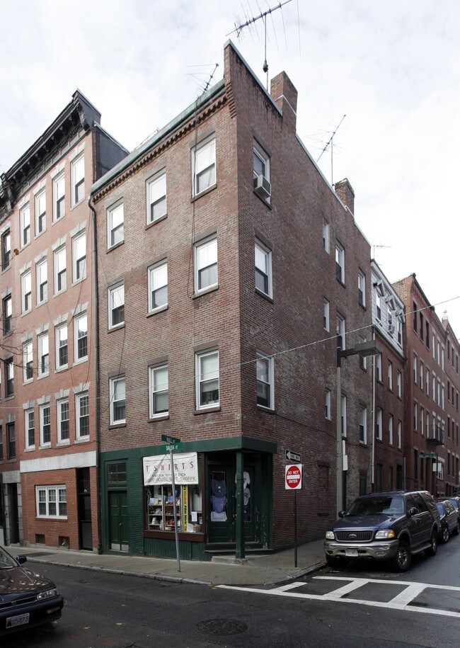 4 Hull St
