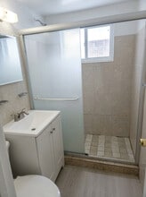 6844 Abbott Ave in Miami Beach, FL - Building Photo - Building Photo