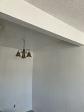 1116 E Elk Ave in Glendale, CA - Building Photo - Building Photo