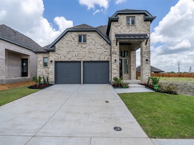 property at 3049 Elmwood St