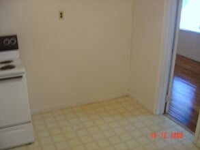 154 E 44th St in Jacksonville, FL - Foto de edificio - Building Photo