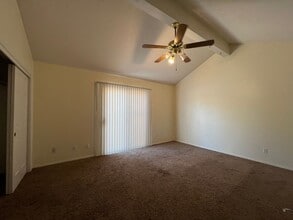 90 Rosewood Cir in Madera, CA - Building Photo - Building Photo