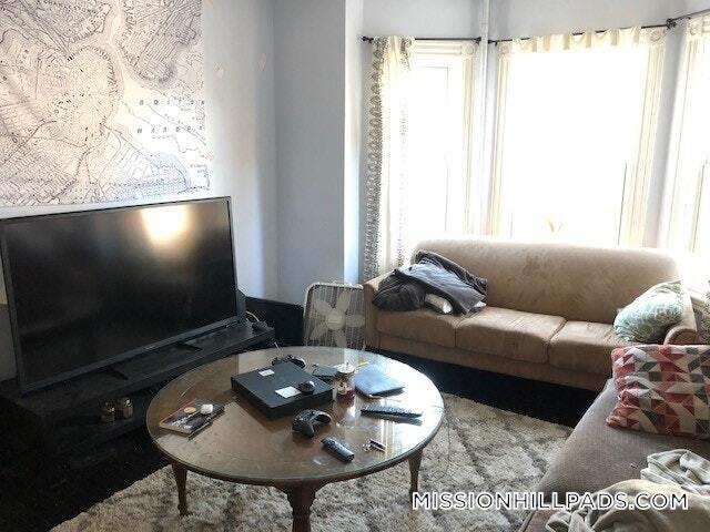 40 Hillside St in Boston, MA - Foto de edificio