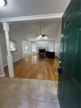 1136 Fieldstone Dr in Canton, GA - Foto de edificio - Building Photo