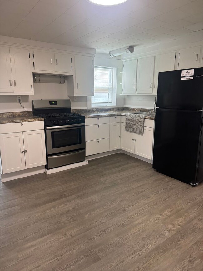 427 E Horton St in Bluffton, IN - Building Photo - Building Photo