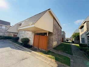 2315 Trellis Pl in Richardson, TX - Building Photo - Building Photo