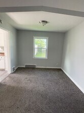 21504 Gardenview Dr in Maple Heights, OH - Building Photo - Building Photo
