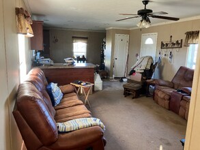 16385 Hwy D in Clarksville, MO - Building Photo - Building Photo