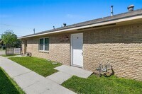 4401 Denmark St photo'