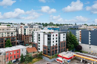 Theo Apartments in Seattle, WA - Foto de edificio - Building Photo