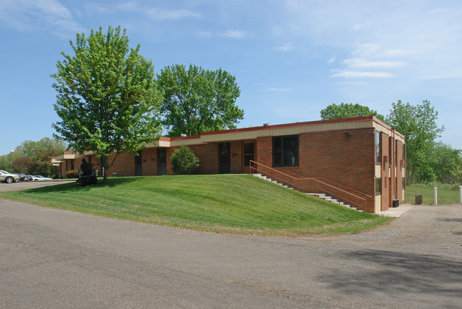 Riverview Apartments in Elk River, MN - Building Photo - Building Photo