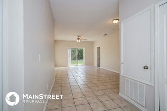 246 White Marsh Cir in Orlando, FL - Building Photo - Building Photo