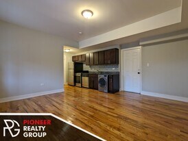 2846 N Mildred Ave, Unit 2 in Chicago, IL - Building Photo