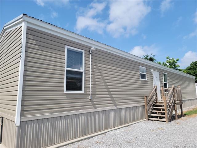 property at 1905 Suzi Dr
