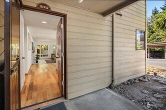 15175 Sunwood Blvd in Tukwila, WA - Foto de edificio - Building Photo