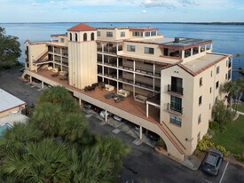 Palace in Orange Park, FL - Building Photo