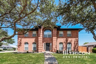 8401 Manchester Dr in Rowlett, TX - Building Photo