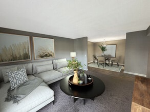 The Village at Crestview Apartments in Madison, TN - Building Photo - Building Photo