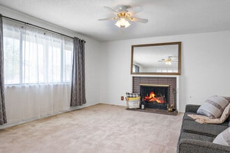 288 Altair Ave in Lompoc, CA - Building Photo - Building Photo