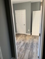 639 N 12th St in Philadelphia, PA - Building Photo