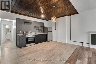 43 Manitoba St in Bracebridge, ON - Building Photo - Building Photo