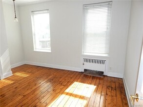 5 N Washington St in Tarrytown, NY - Foto de edificio - Building Photo