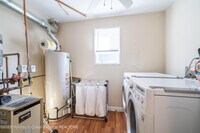 260 Hancock Ave photo'