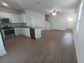 7518 Astro Fld in San Antonio, TX - Building Photo - Building Photo