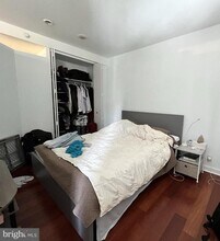 219-29 S 18th St in Philadelphia, PA - Building Photo - Building Photo
