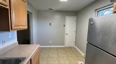 1033 Jeanette Ave in Vinton, VA - Building Photo - Building Photo