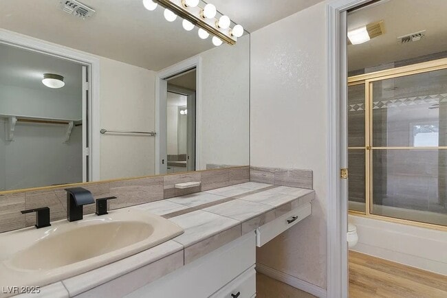 7656 Boca Raton Dr