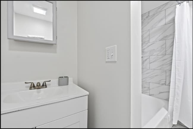 1 Edith Jeffords Rd, Unit A in Windham, ME - Foto de edificio - Building Photo