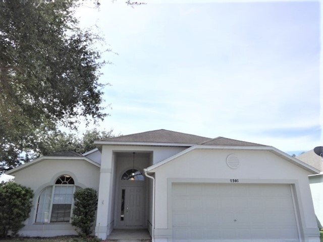 2501 Tara Ct in Melbourne, FL - Building Photo