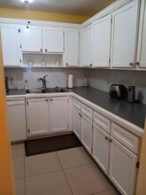 5775 Fernley Dr W in West Palm Beach, FL - Building Photo - Building Photo