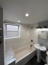 21-14 80th St in Queens, NY - Building Photo - Building Photo