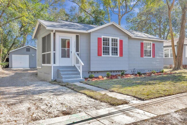8025 Paul Jones Dr in Jacksonville, FL - Building Photo - Building Photo