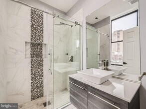 1007 N Charles St in Baltimore, MD - Building Photo - Building Photo