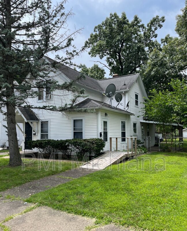 property at 1019 S Ironwood Dr