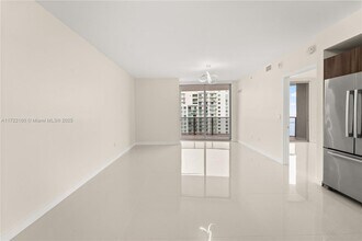 488 NE 18th St in Miami, FL - Building Photo - Building Photo