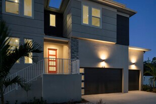 318 Rafael Blvd NE in St. Petersburg, FL - Building Photo