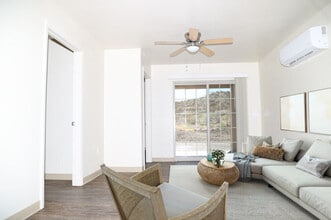 Morgan St in Truth Or Consequences, NM - Foto de edificio - Building Photo