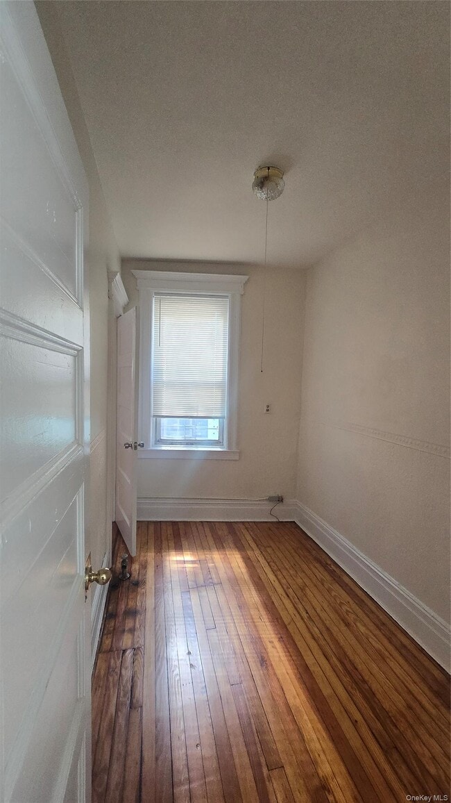 88-16 Jamaica Ave in Queens, NY - Building Photo - Building Photo