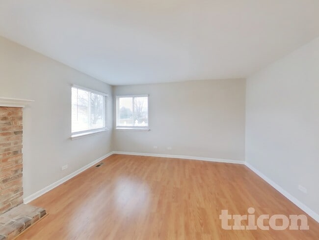 16137 S Lexington Dr in Plainfield, IL - Foto de edificio - Building Photo