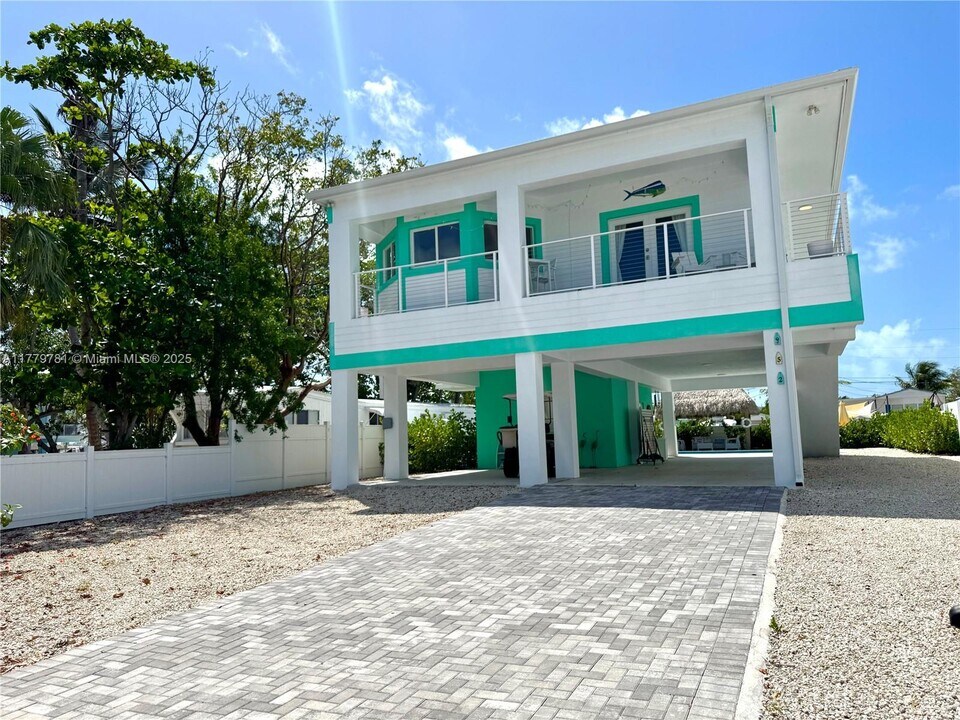 852 Narragansett Ln in Key Largo, FL - Building Photo