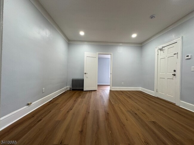 16 Jacoby St in Maplewood, NJ - Building Photo - Building Photo