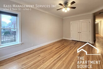 4748 N Troy St, Unit 1 in Chicago, IL - Building Photo - Building Photo